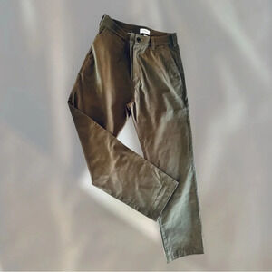 Saturday New York City Men’s Olive Khaki Chinos 32⭐️